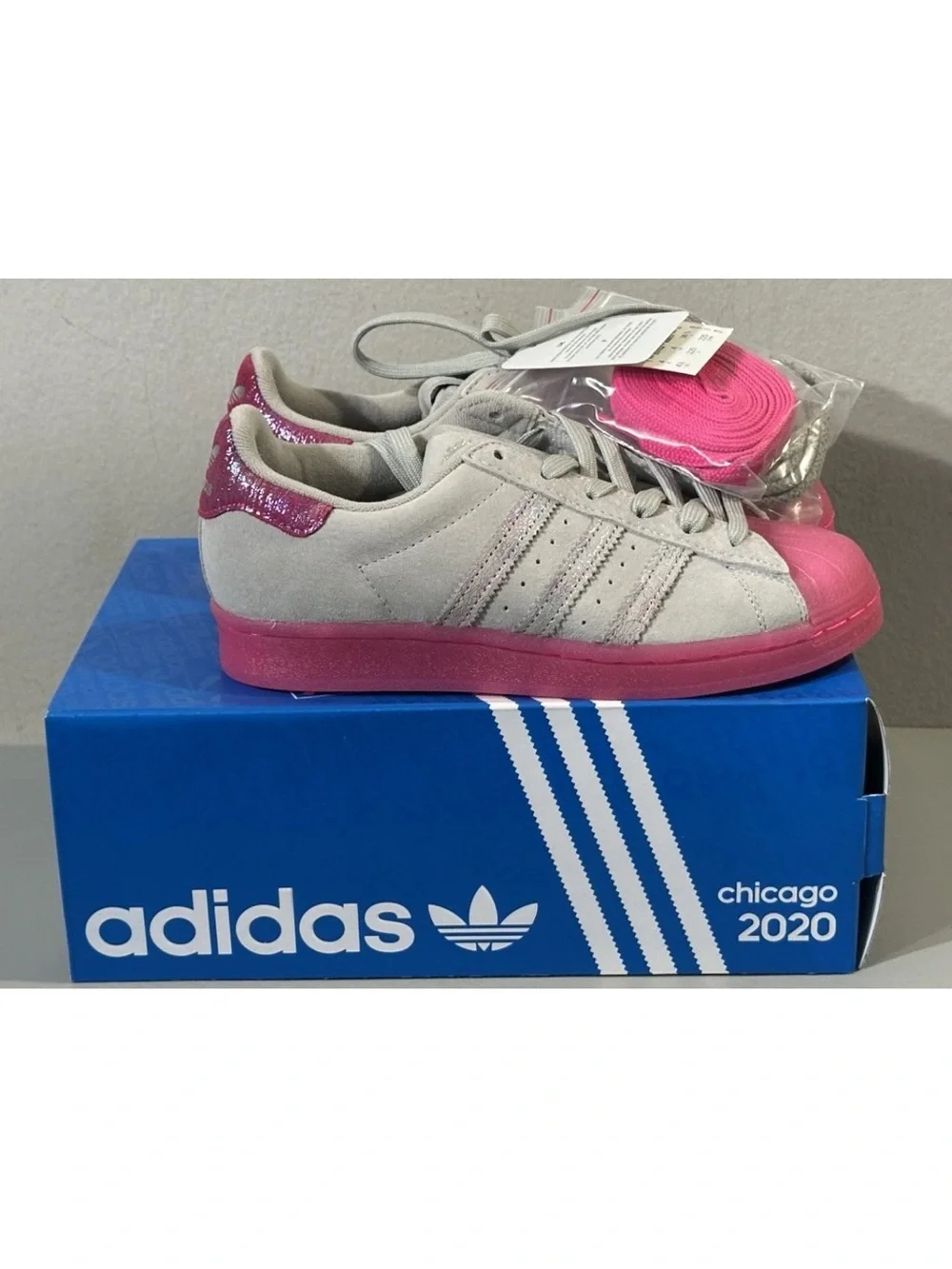 adidas Superstar ASW VIC L Chicago Plays Harder Fat Tiger FX3464 Size 4.5W DS